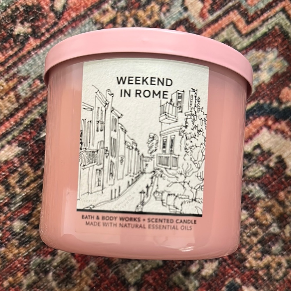 Bath & Body Works Scented Candle - Weekend in Rome
